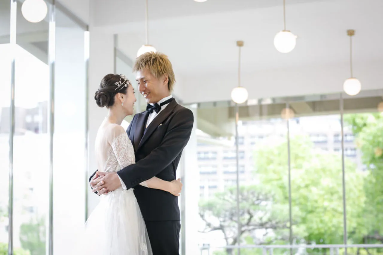 「たくさんの人に囲まれて」の写真